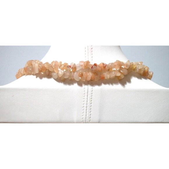 Peach Moonstone Chip Beaded Necklace 32 inches, One Strand Handmade no clasp - Picture 2 of 3
